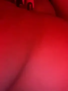 saharqamar (F young) - SHOW ASS SPANKS+FNGERS IN PUSSY