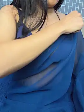 escape_with_me live cam on StripChat