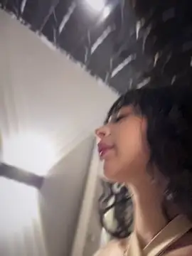 sasha-firee - Sasha-firee's free webcam - UK Sex Cams