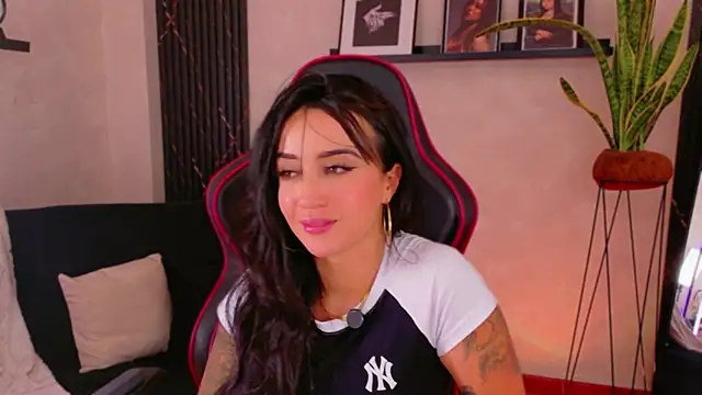 EmmyEvans1 webcam