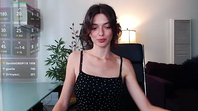 olivia_jeas (F young) - take off bra under top