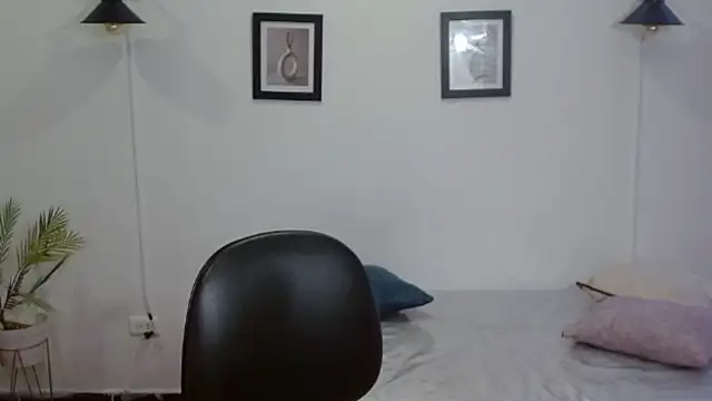 Tiffany_Bu live cam on StripChat