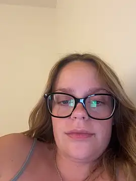 kell1016- (F young) - Dildo play