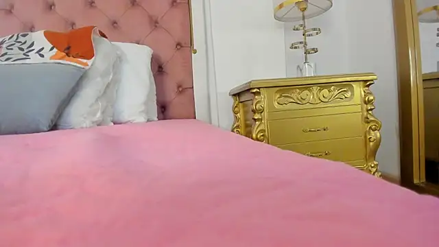 lilacoral7 webcam