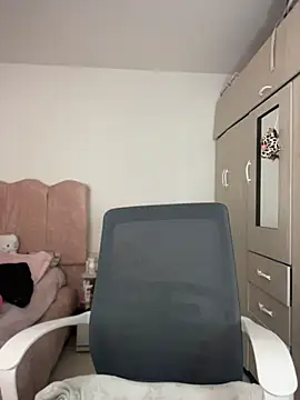 Emmily_19