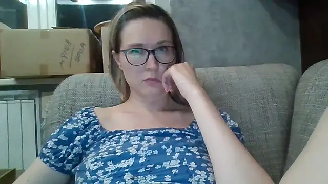 Jugira live webcam show