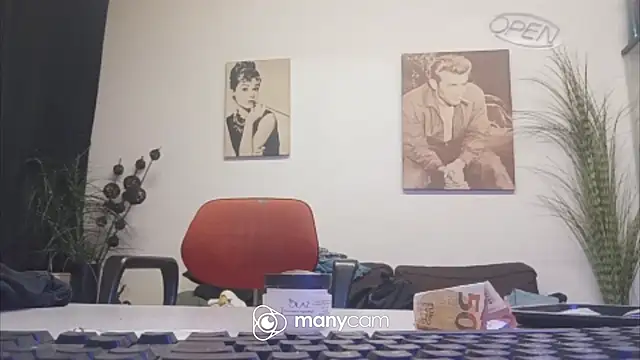 der_dino30