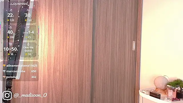 mady_malkovax webcam