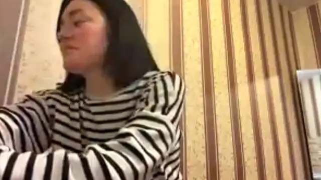 Snowmilly live webcam show