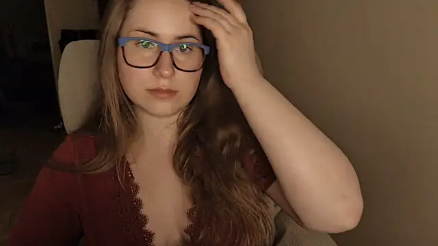 Live sex cam of SeasonalSomeone