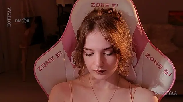 -Kottyaa- live webcam show