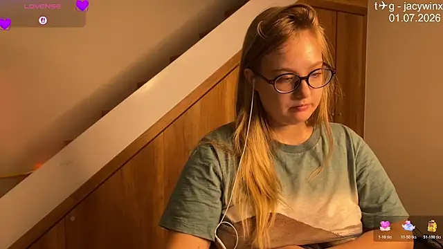 JacyWinslat live webcam show