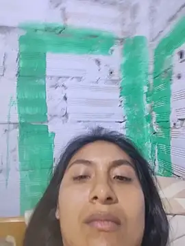Uvit live webcam show