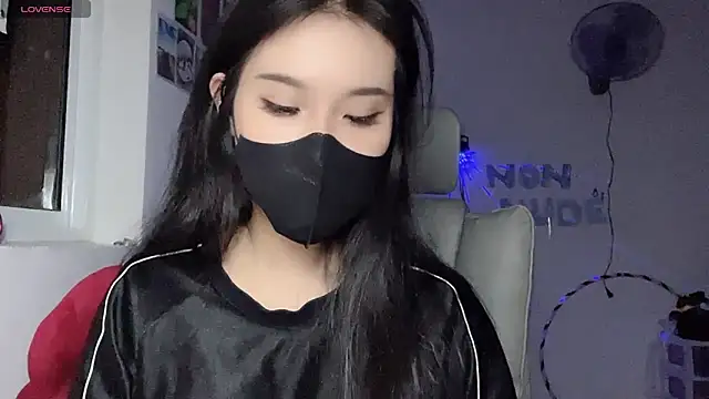 Tieu-May live webcam show