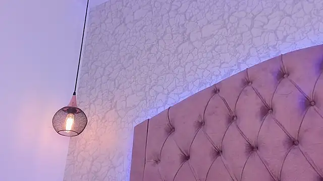 saraa_joness_ live webcam show
