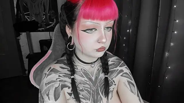 t0riayun0 live webcam show