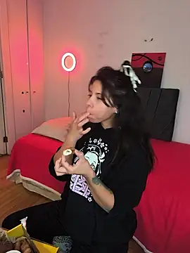 ivihetaira live webcam show
