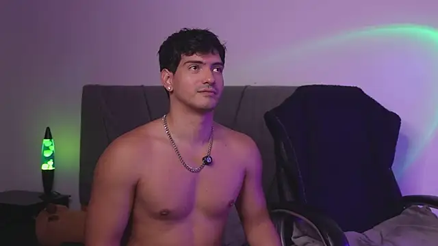 bbbeachboy live webcam show