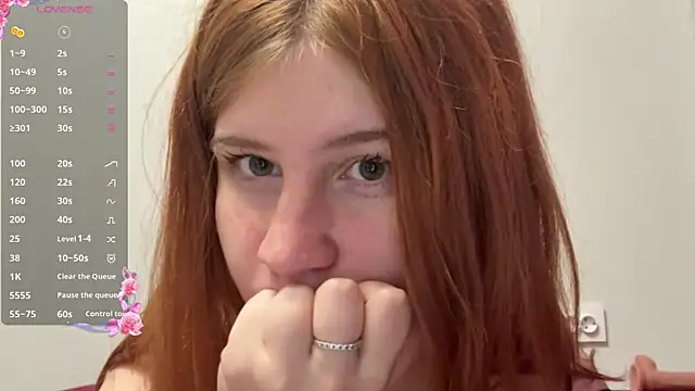 EmmaLovelyBB live webcam show