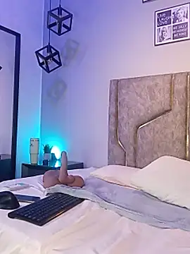 Anyconnor live webcam show