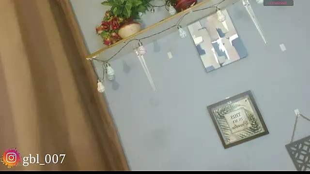 gaby_sant webcam