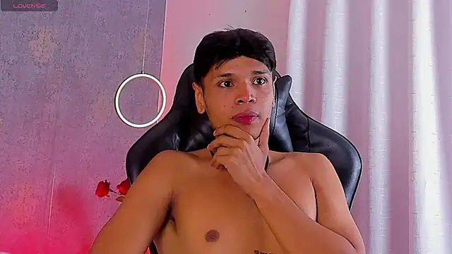 Alejandroo_Montenegro webcam