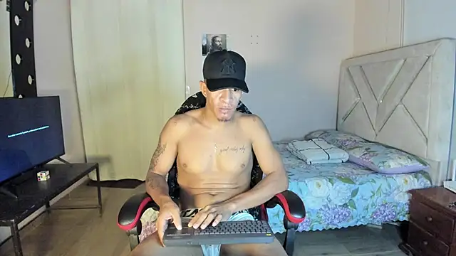 Toptony22 webcam