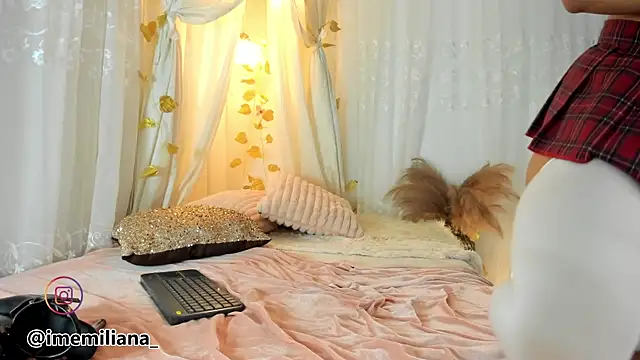 soyemi webcam