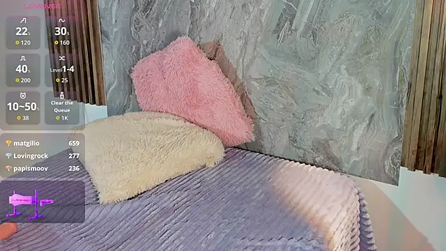 Victoria_Moonn webcam