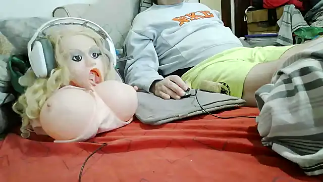 messi_syssy live cam on StripChat