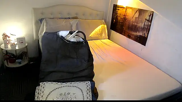 NinaDOM4CUM webcam
