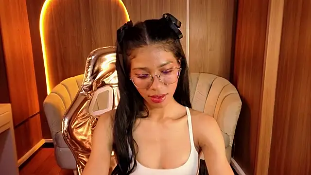 Alina_b_ webcam