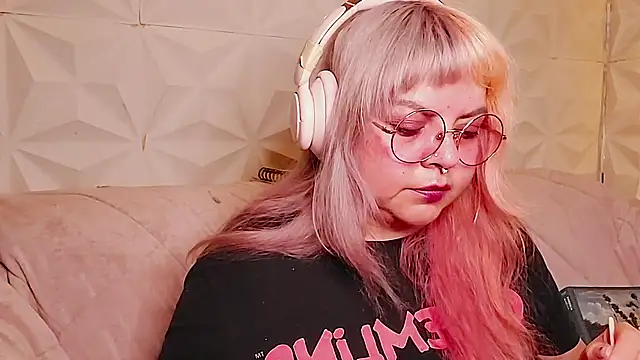 Satyn_doll live cam on StripChat