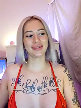 Gina-Lumara webcam