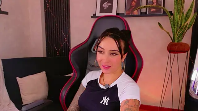 EmmyEvans1 webcam