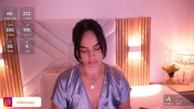imLeanna_ live cam on StripChat