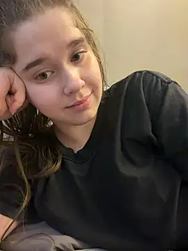 HornyGirlH