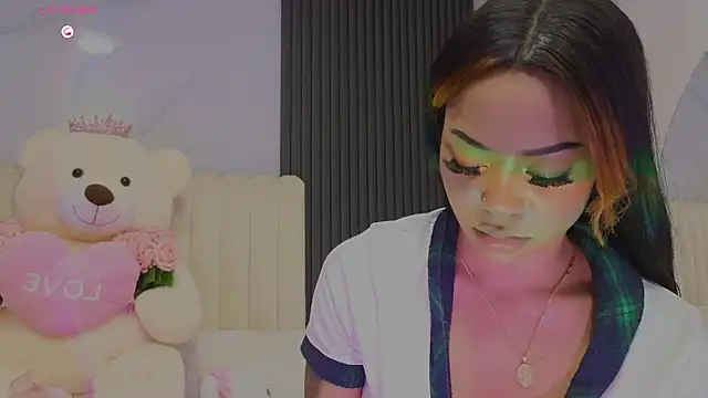 Madiee_Rhea webcam