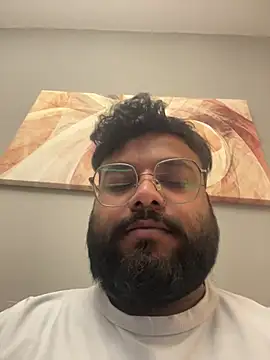 HonedGrub live cam on StripChat