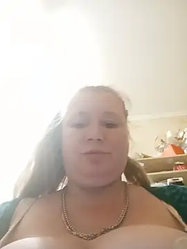 KiraStanton live cam on StripChat