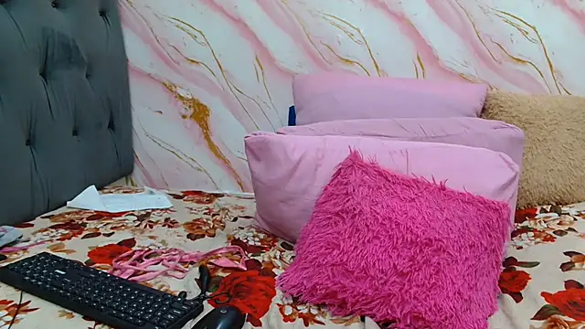 SquirtinNastyHun webcam