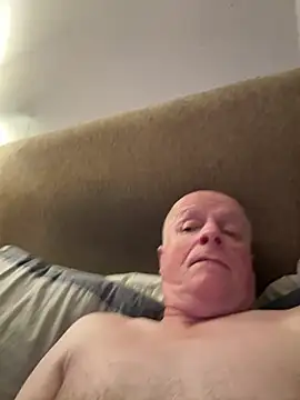 locallad88 live cam on StripChat