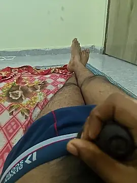 Romantic_boy143 live webcam show