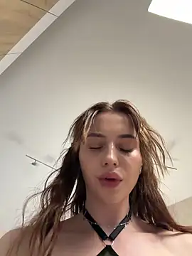 Camilla_Railian live webcam show