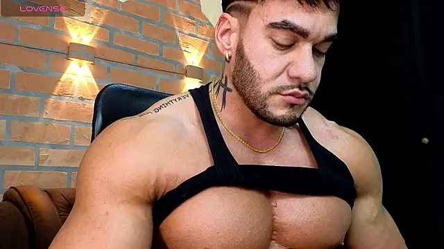 zac_levis_ live cam on StripChat