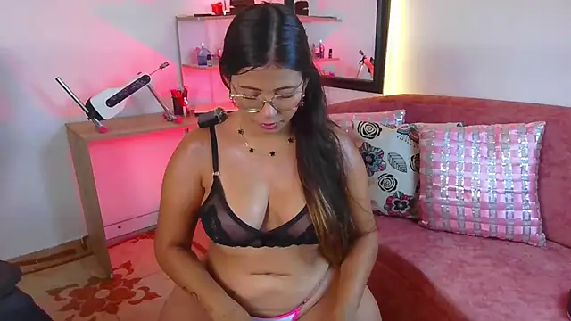 Megaan_Greey webcam
