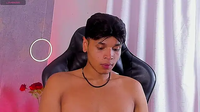 Alejandroo_Montenegro webcam