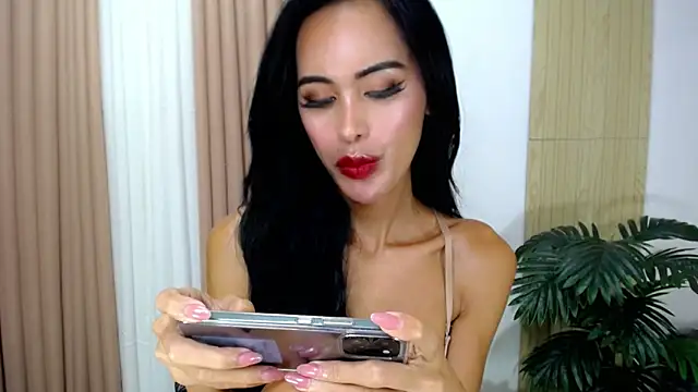 HeavenlyStarlight live webcam show