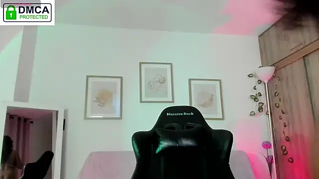 aleja_montiel__ webcam