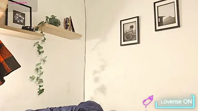 Mia_belmont webcam